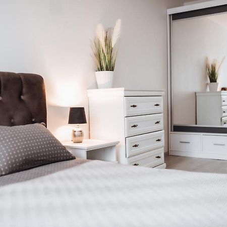 Luxury Apartments In City Center, Siauliai Bagian luar foto